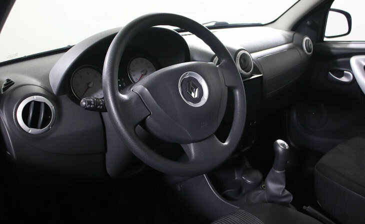 Renault Sandero - Фото 7