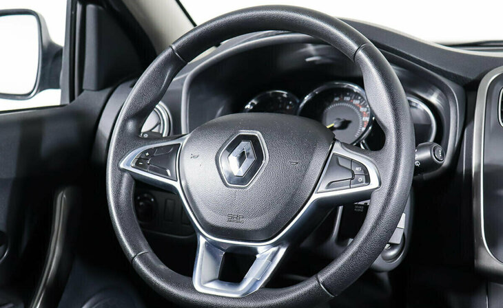 Renault Sandero - Фото 11