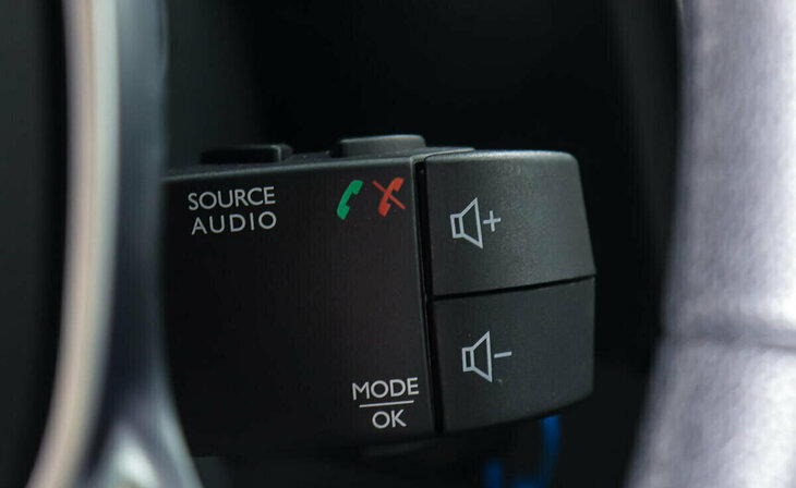 Renault Sandero - Фото 13