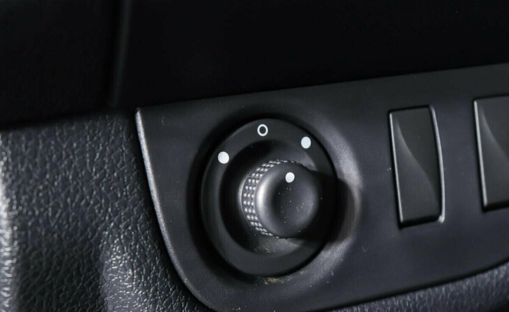 Renault Sandero - Фото 14