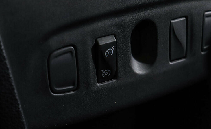 Renault Sandero - Фото 8