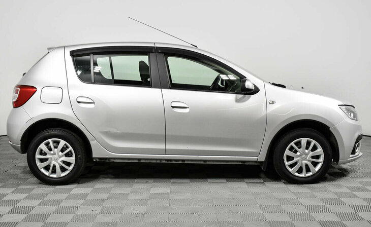 Renault Sandero - Фото 3