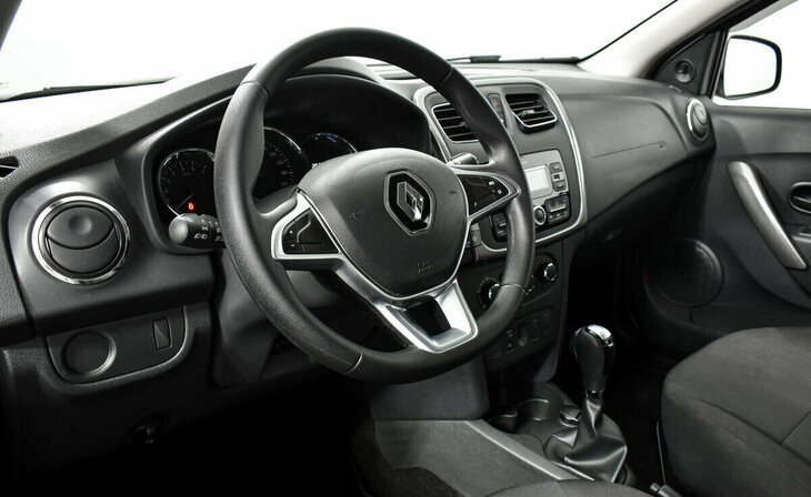 Renault Sandero - Фото 8