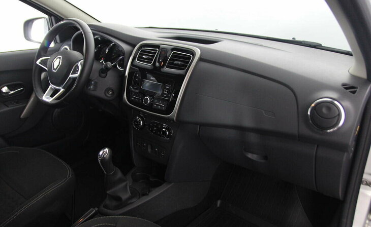 Renault Sandero - Фото 4