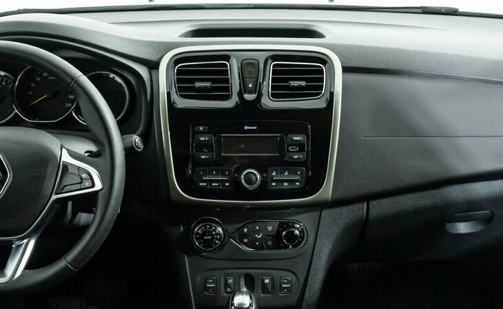 Renault Sandero - Фото 7