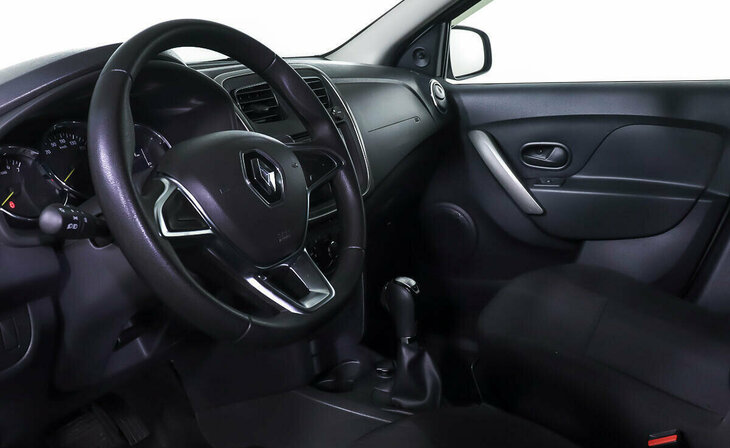 Renault Sandero - Фото 9