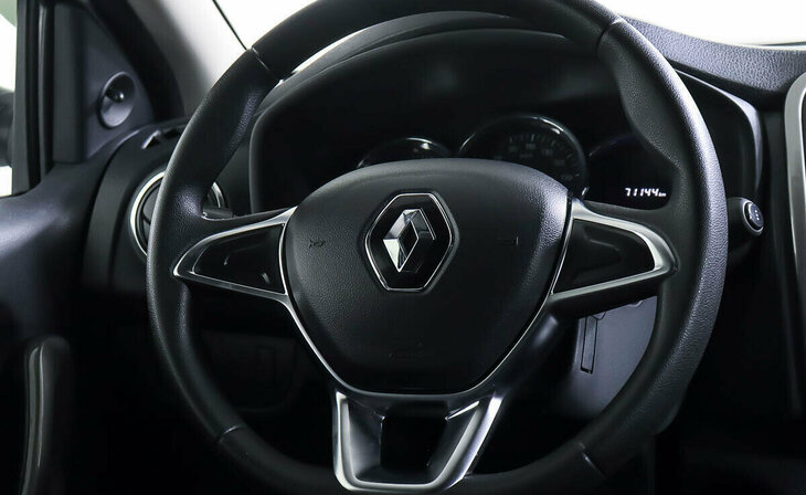 Renault Sandero - Фото 10