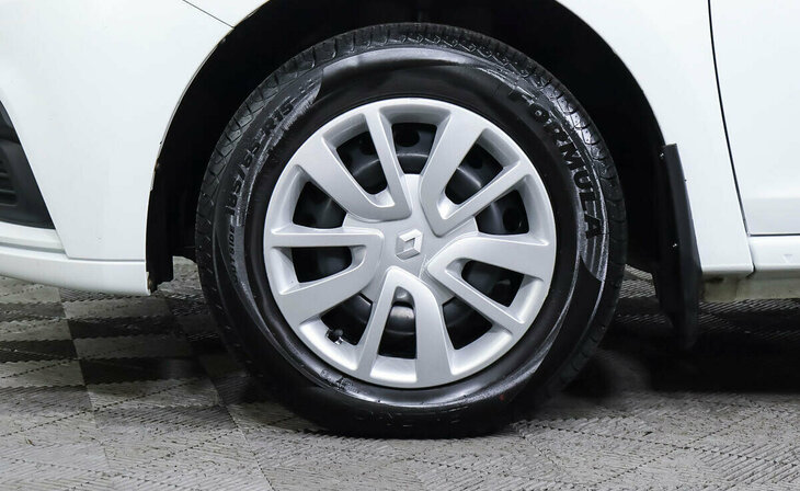 Renault Sandero - Фото 6