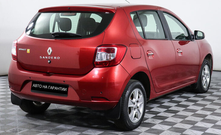 Renault Sandero - Фото 2