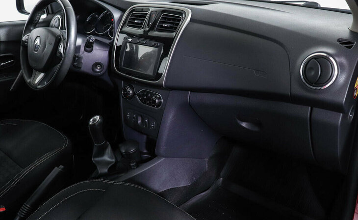 Renault Sandero - Фото 5