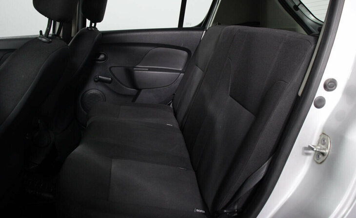 Renault Sandero - Фото 10