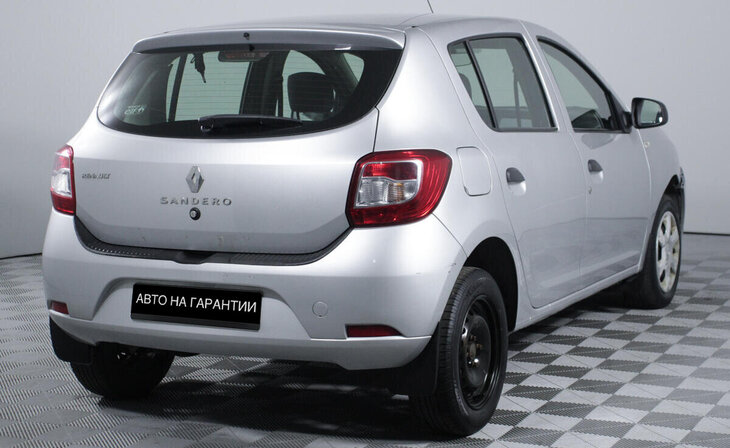 Renault Sandero - Фото 2