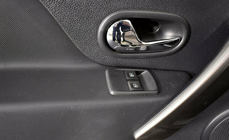 Renault Sandero - Фото 8