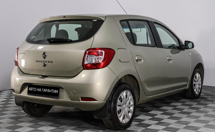 Renault Sandero - Фото 2