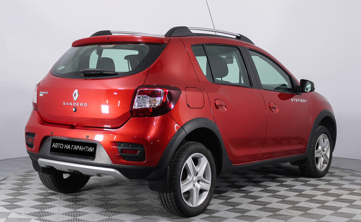 Renault Sandero - Фото 2