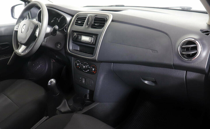 Renault Sandero - Фото 4