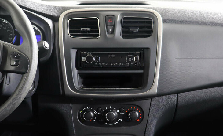 Renault Sandero - Фото 7