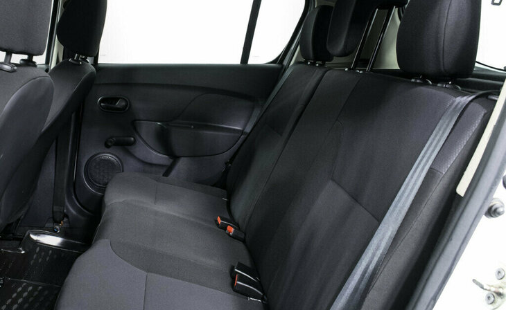 Renault Sandero - Фото 9