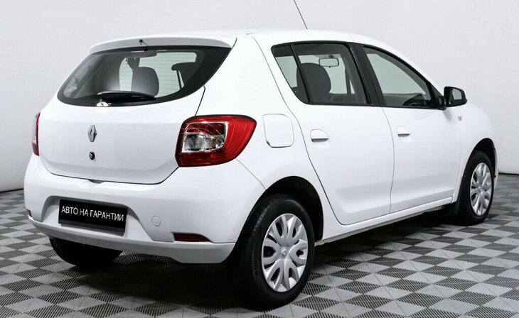 Renault Sandero - Фото 2