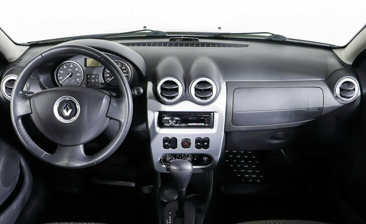 Renault Sandero - Фото 10