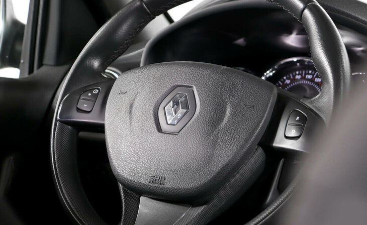 Renault Sandero - Фото 9