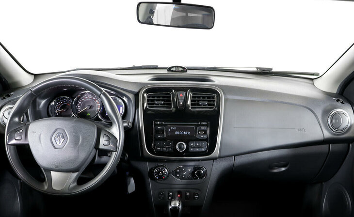 Renault Sandero - Фото 7