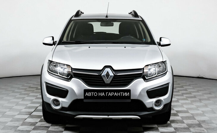 Renault Sandero - Фото 1