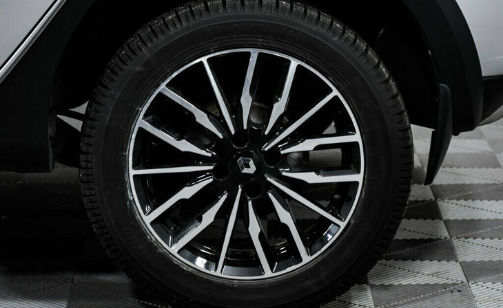 Renault Sandero - Фото 7