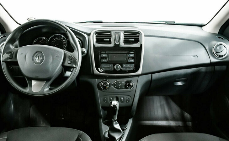 Renault Sandero - Фото 8