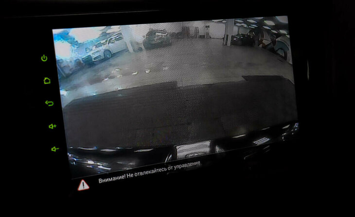 Renault Sandero - Фото 10