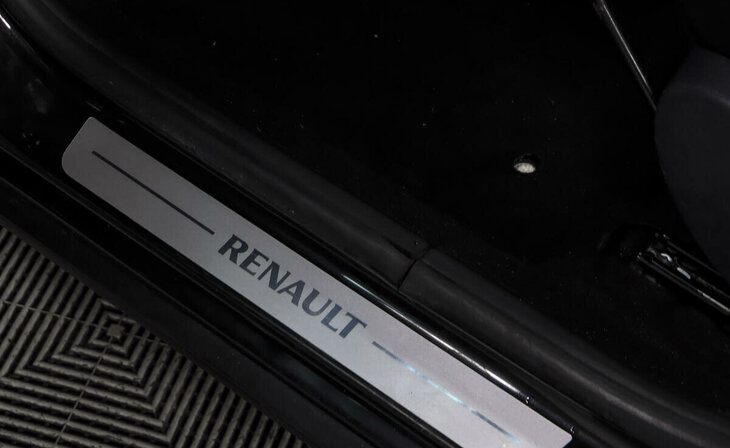 Renault Sandero - Фото 12