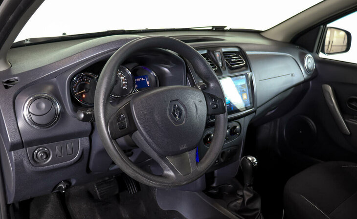 Renault Sandero - Фото 8