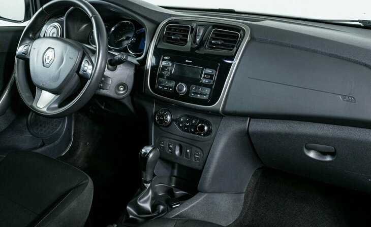 Renault Sandero - Фото 4