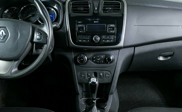 Renault Sandero - Фото 6