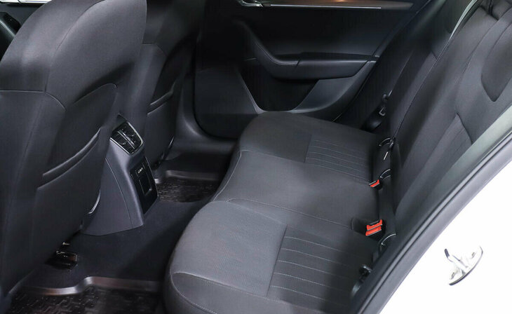 Skoda Octavia - Фото 13