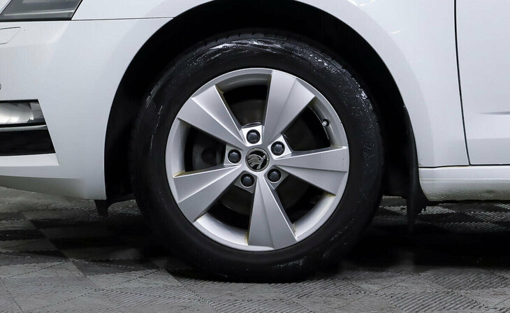 Skoda Octavia - Фото 5