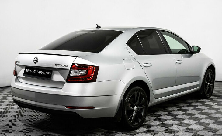 Skoda Octavia - Фото 4