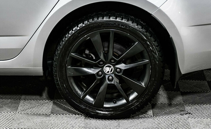 Skoda Octavia - Фото 7