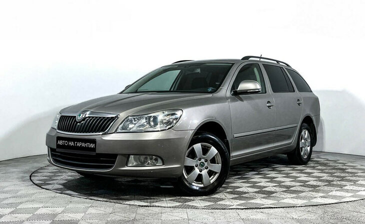 Skoda Octavia - Фото 0