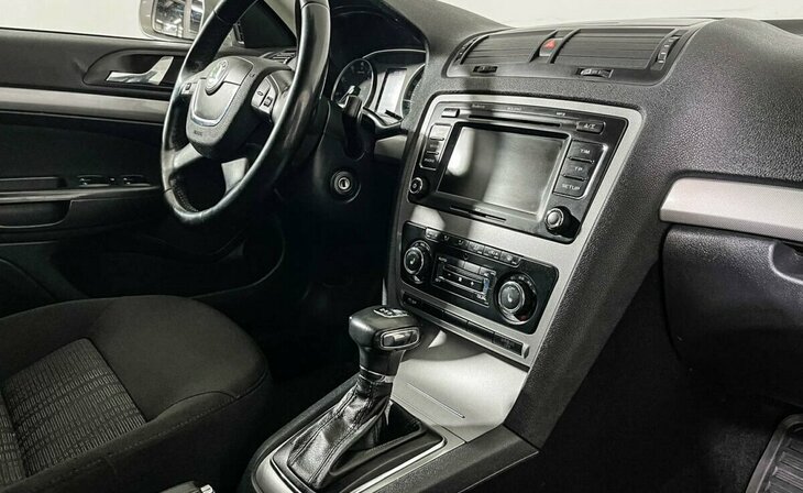 Skoda Octavia - Фото 4