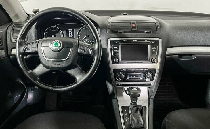 Skoda Octavia - Фото 5
