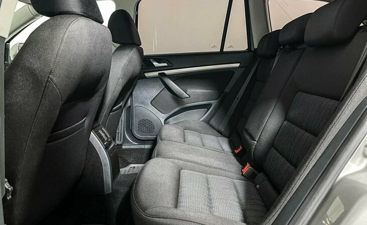 Skoda Octavia - Фото 7