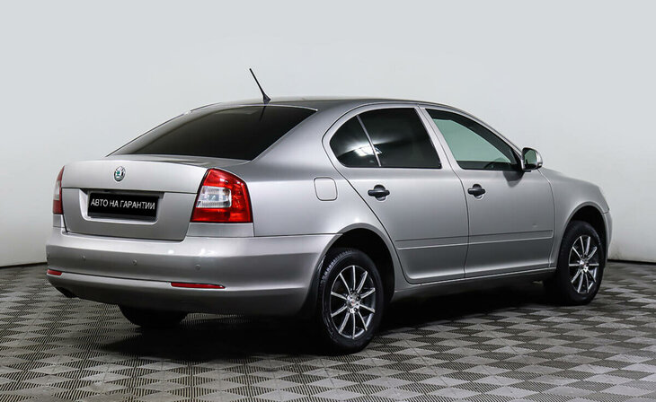 Skoda Octavia - Фото 2