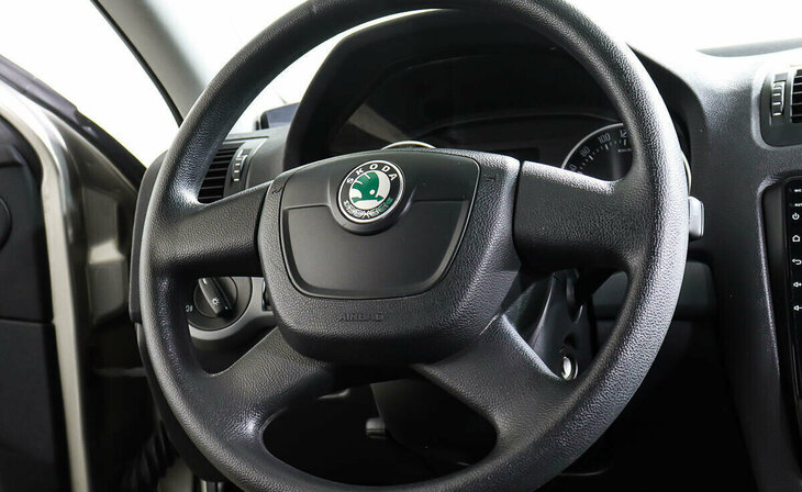 Skoda Octavia - Фото 8