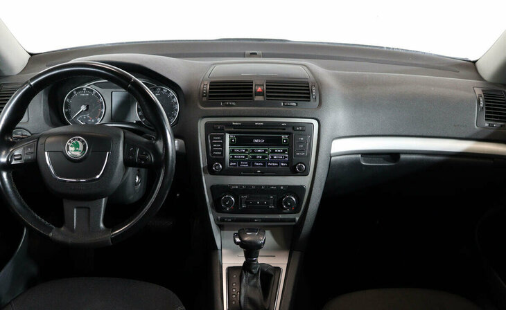 Skoda Octavia - Фото 6