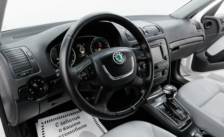 Skoda Octavia - Фото 9