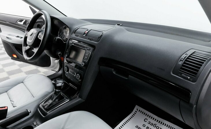 Skoda Octavia - Фото 6