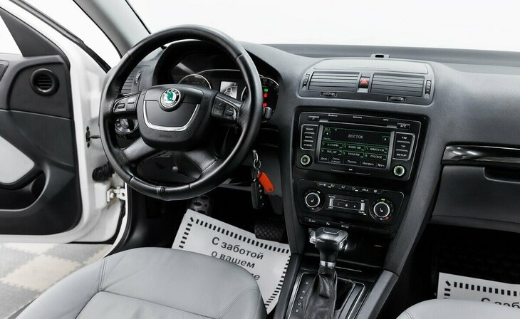 Skoda Octavia - Фото 8