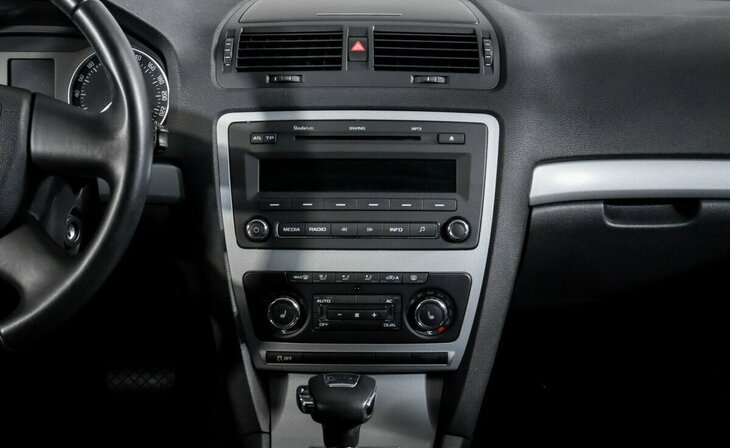 Skoda Octavia - Фото 10