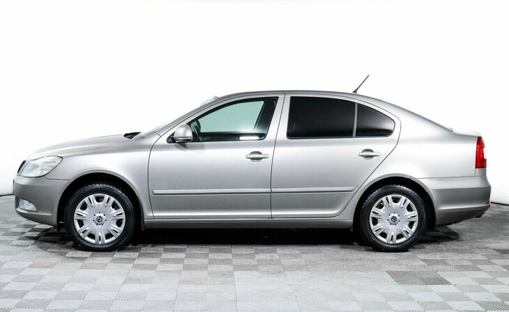 Skoda Octavia - Фото 2